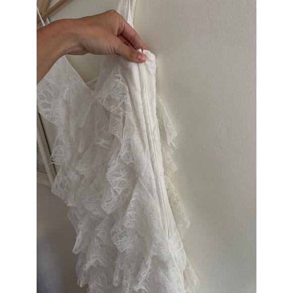 BHLDN Jia Bias Cut White Lace Ruffled V-Neck Gown Size 6 - Picture 10 of 12